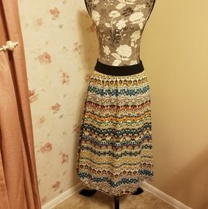 Small Lularoe Lola skirt